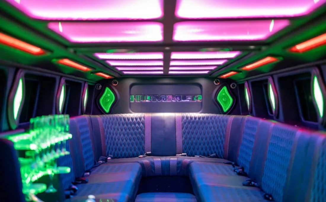 Hummer H2 Limo gallery 3